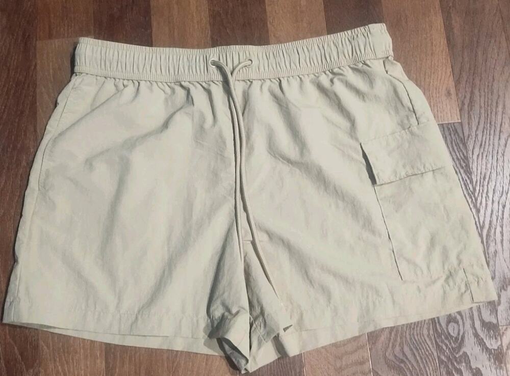 Lou & Grey Khaki Nylon Cargo Shorts Womens Large Quick Dry Hiking Travel Utility